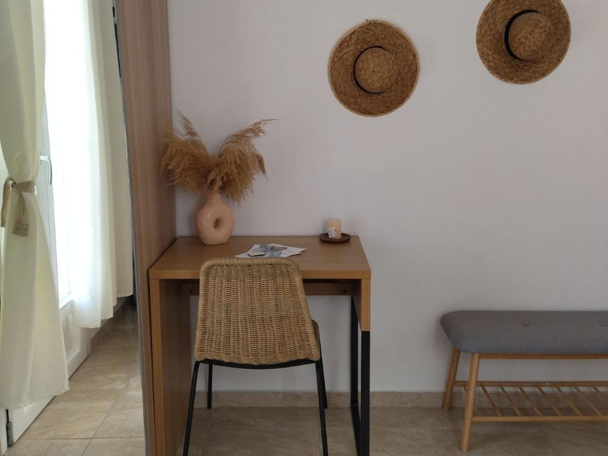 Gaia Serifos Apartments Rámos Room photo
